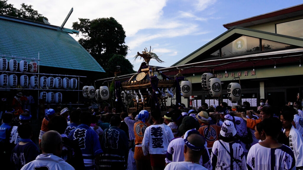 杉山神社宮入