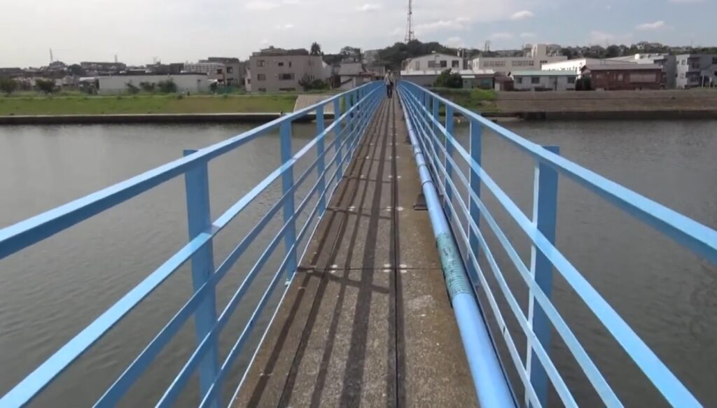 人道橋