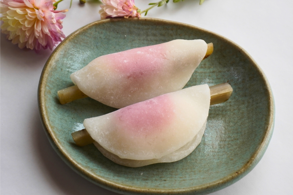 盛光堂花びら餅