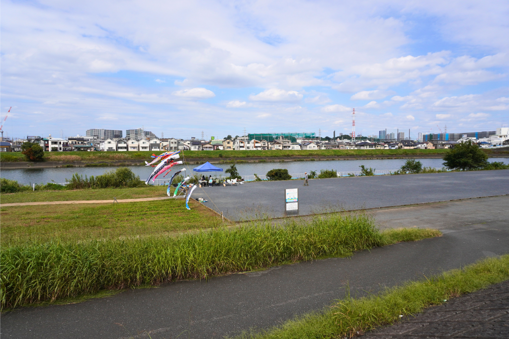 大曲広場　鶴見川